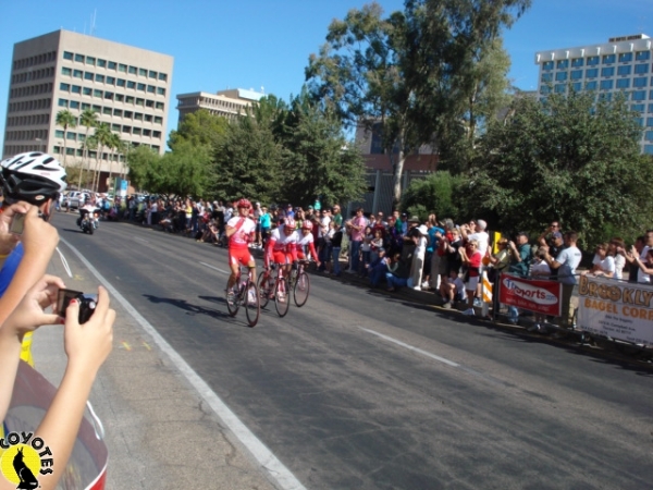 Tour de Tucson - Un equipo de Hermosillo gano la carrera haciendo el 1,2,3,4 VIVA MEXICO Ca.........